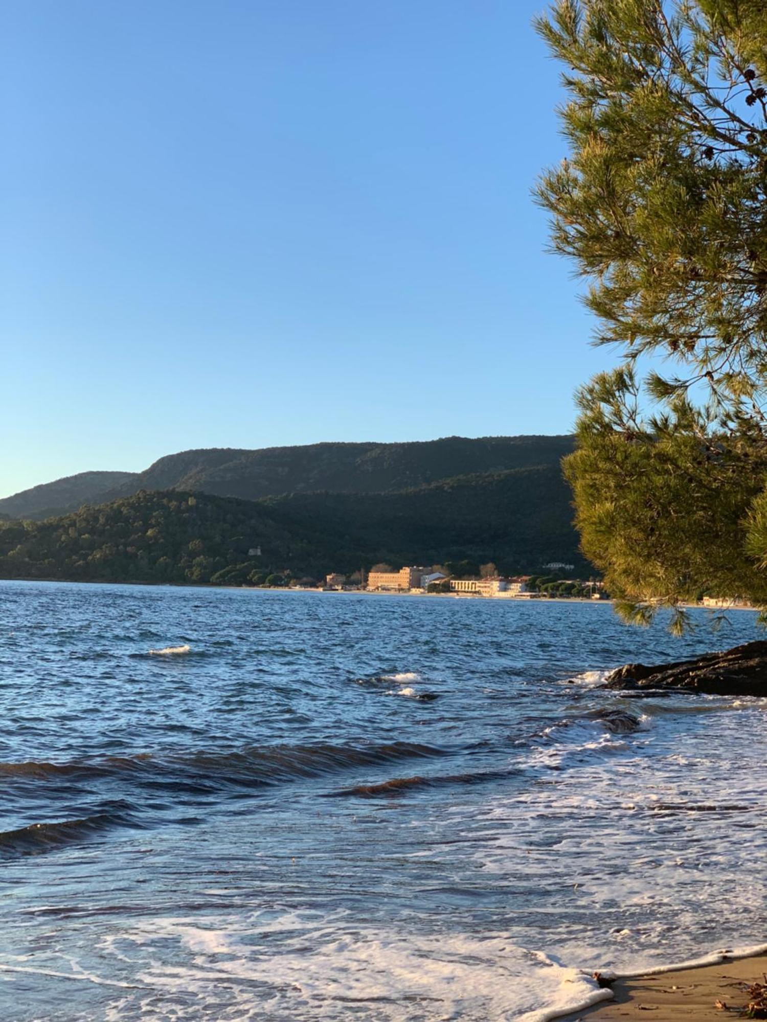 Grand Hotel Moriaz Le Lavandou Exterior photo