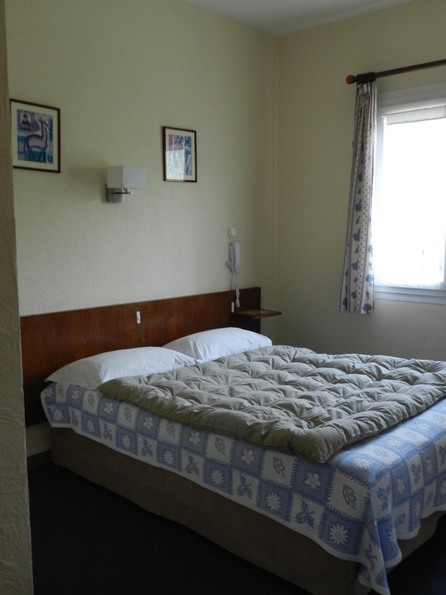 Grand Hotel Moriaz Le Lavandou Room photo