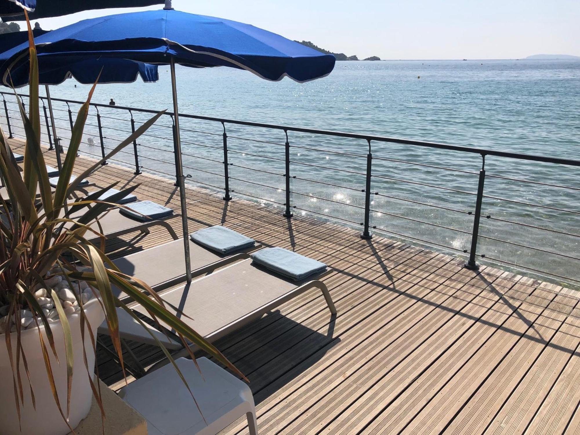 Grand Hotel Moriaz Le Lavandou Exterior photo